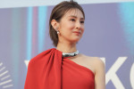 「第4回横浜国際映画祭」レッドカーペットに登場した北川景子（『未来』）