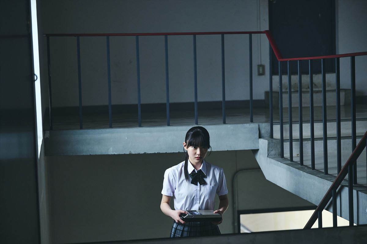 主演・鎮西寿々歌に忍び寄る恐怖　『だぁれかさんとアソぼ？』場面写真が一挙解禁
