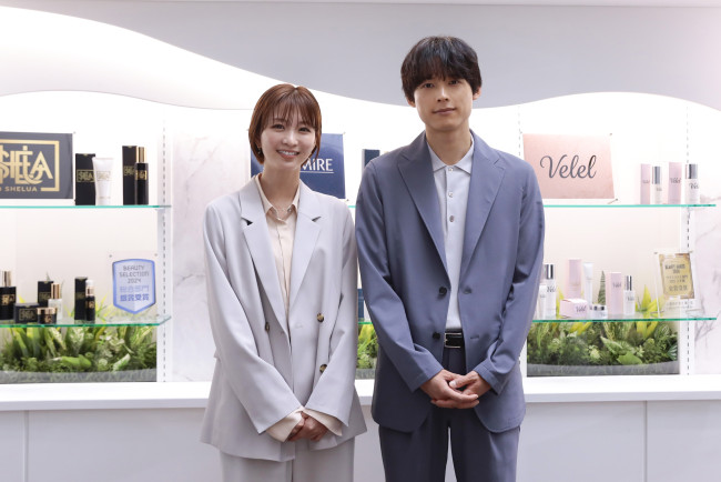 ドラマ『告白－25年目の秘密－』クランクイン！を迎えた（左から）岡崎紗絵・松村北斗
