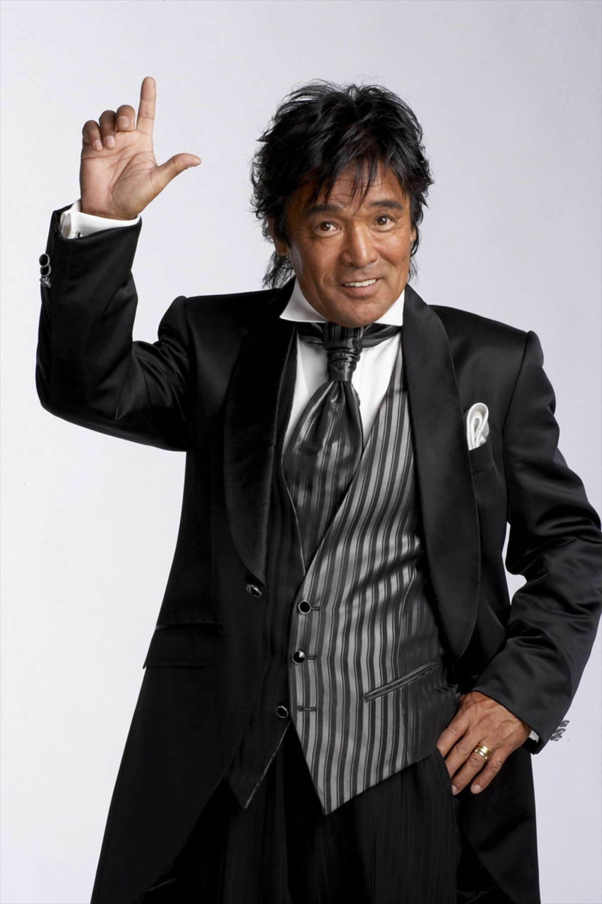 モナキ、6.2『うたコン』でテレビ初歌唱！　M!LK曽野＆山中＆吉田は名曲「初恋」カバー