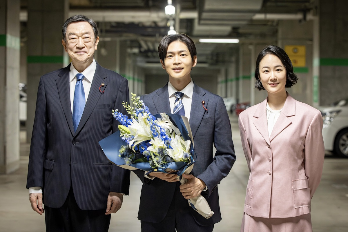 『銀河の一票』黒木華＆野呂佳代が涙の抱擁でクランクアップ　松下洸平も感謝のコメント
