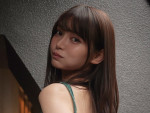 インスタグラビアの女王、布ほぼ1枚で“極上ボディ”見せつける！　デジタル写真集2冊リリース