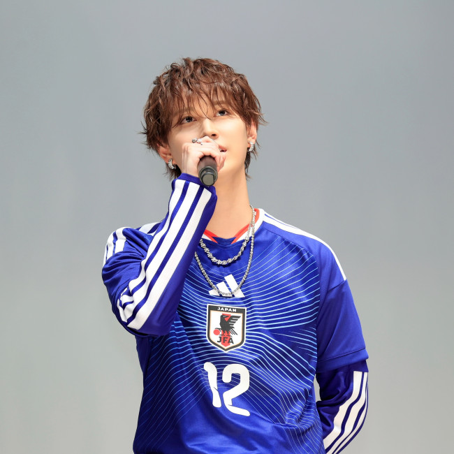 写真）JI BLUE白岩瑠姫＆高塚大夢、サッカー日本代表へエール「一緒に