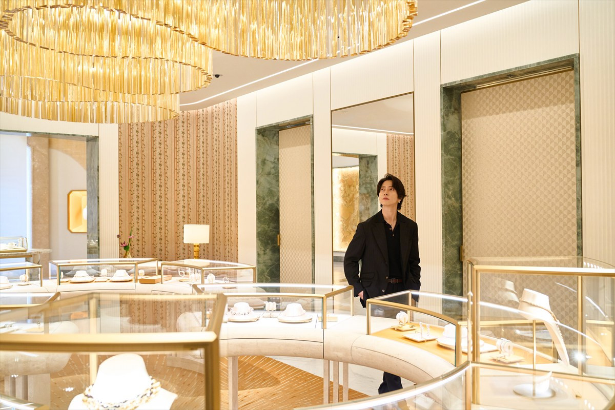 目黒蓮「ブルガリ 心斎橋」オープンを祝してメッセージ　山下智久・中島健人・福原遥が新店舗の世界観をいち早く体感