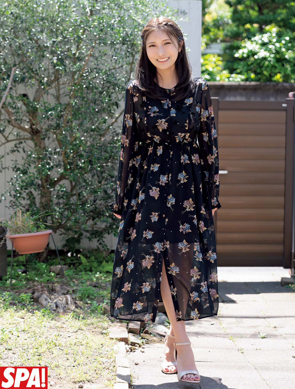 熱烈日ハムファン美女25歳、抜群の透明感＆美ボディの最新グラビア