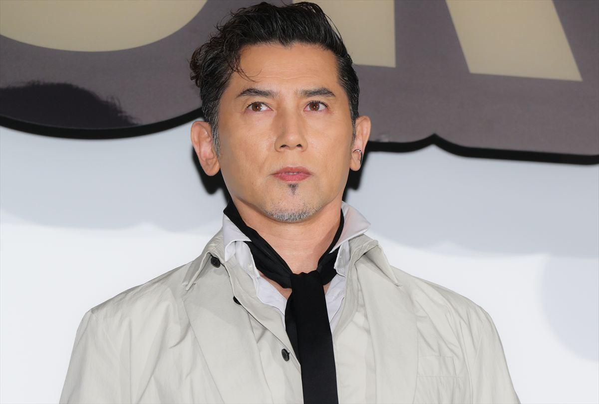 宮舘涼太、大事なところで噛み赤面　本木雅弘が優しくフォロー