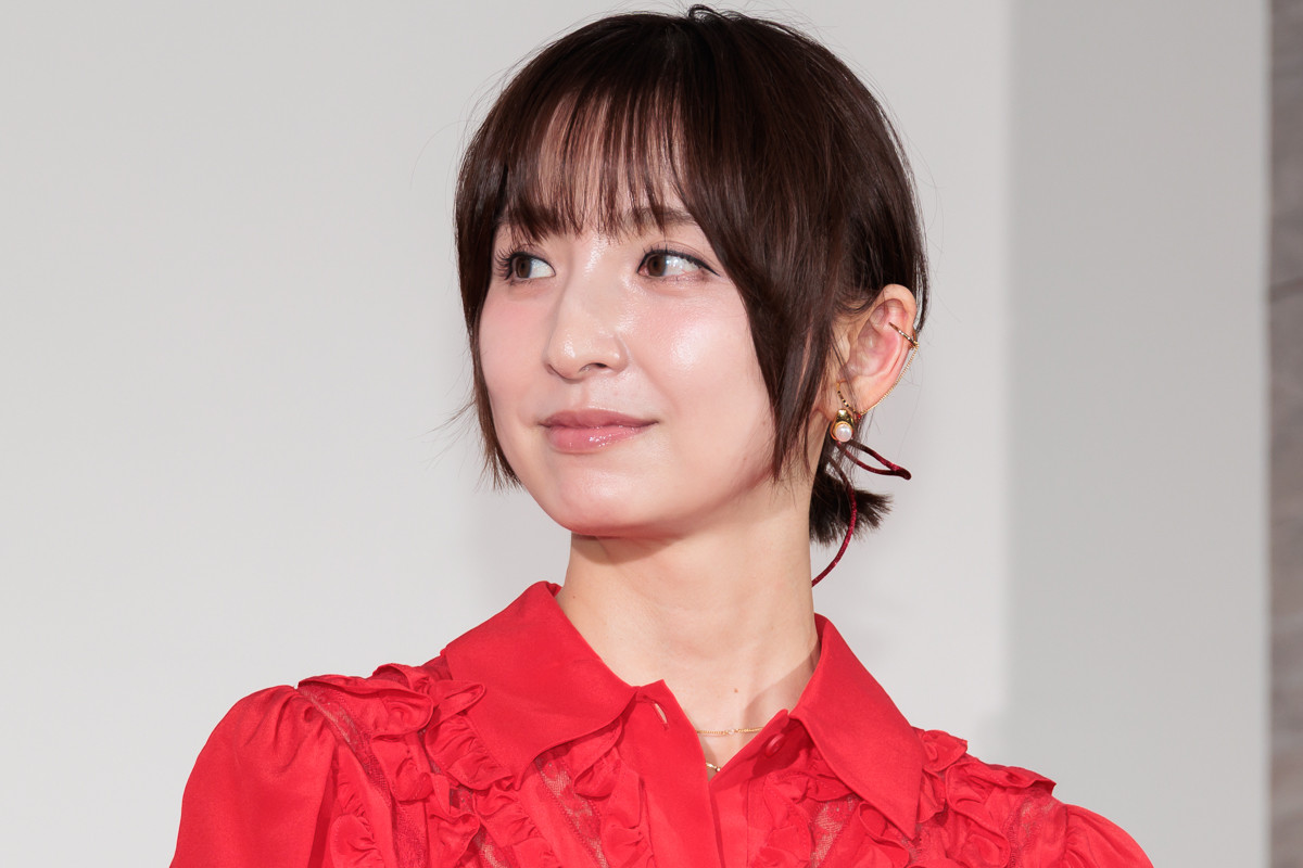 篠田麻里子、再婚後初の公の場　宇垣美里に目の演技を絶賛される