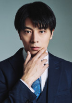 ドラマ『キスは捜査のあとで』に出演する齋藤璃佑