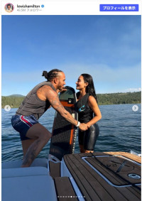キム・カーダシアンとの親密ショットを投稿　※「ルイス・ハミルトン」Instagram