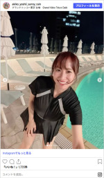 吉井明子、人生初のナイトプールを満喫　※「吉井明子」Instagram