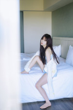 CANDY TUNE・村川緋杏、1st写真集『the Bibian』より