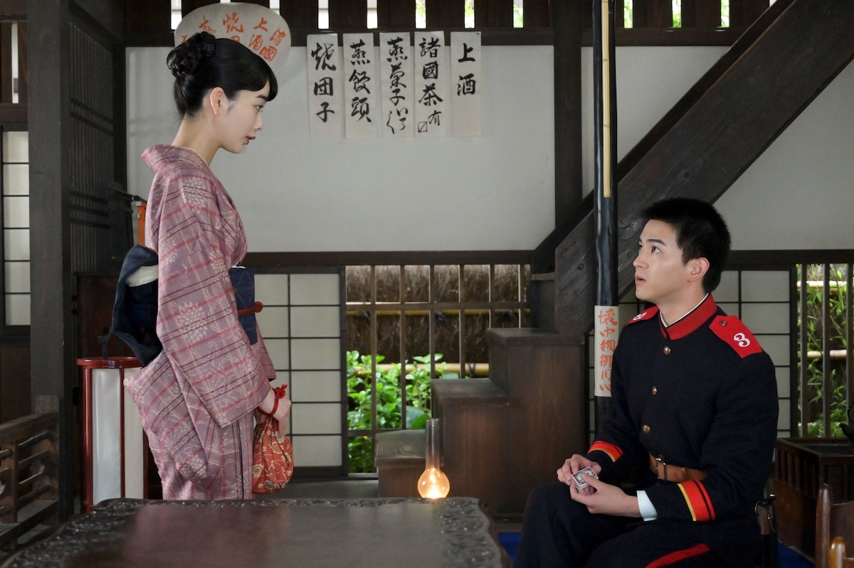 明日の『風、薫る』“シマケン”佐野晶哉、雨の日に“横沢”井上祐貴と鉢合わせ