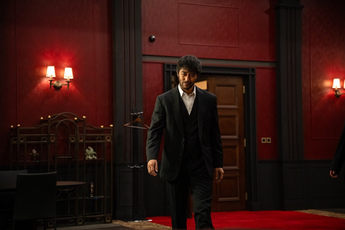 『VIVANT』“野崎”阿部寛、シンシー接触の目的判明もネット警戒「ほんとに？」「まだ裏がありそう」（ネタバレあり）