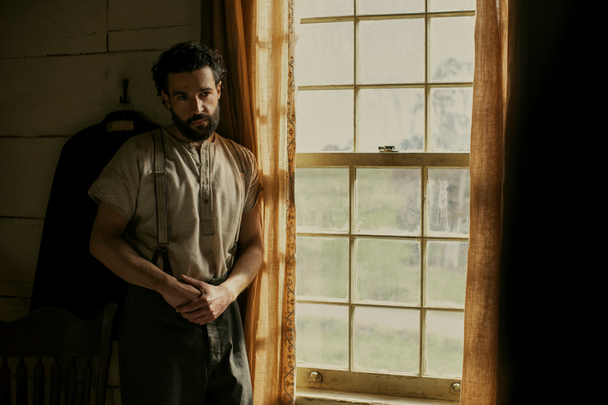 フローレンス・ピューが“最恐の悪女”を熱演　Netflixシリーズ『エデンの東』本予告＆新場面写真解禁