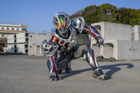 『仮面ライダーマイス』第2話場面写真