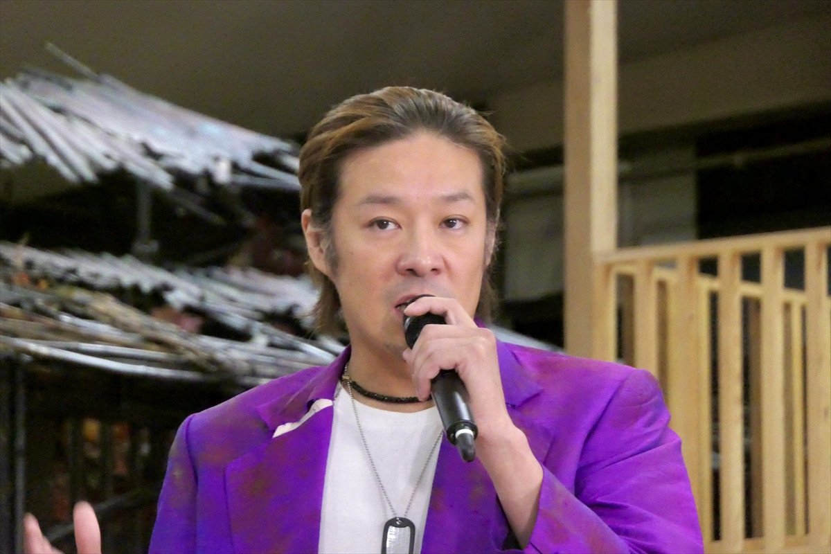 「昔からいるみたいに違和感がない」「面白すぎ」稽古場の桐山照史を駒田一＆東山義久が絶賛！／『ミス・サイゴン』稽古場レポート