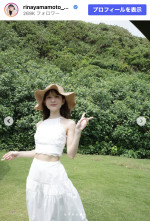 山本里菜、1stフォトブックからオフショットを披露　※「山本里菜」Instagram