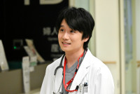 ドラマ『救命病棟２４時』に出演する風間俊介