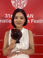 第31回釜山国際映画祭・コンペティション部門「The Best Actor Award（最優秀俳優賞）」を受賞した映画『さとこはいつも』主演・姫野花春