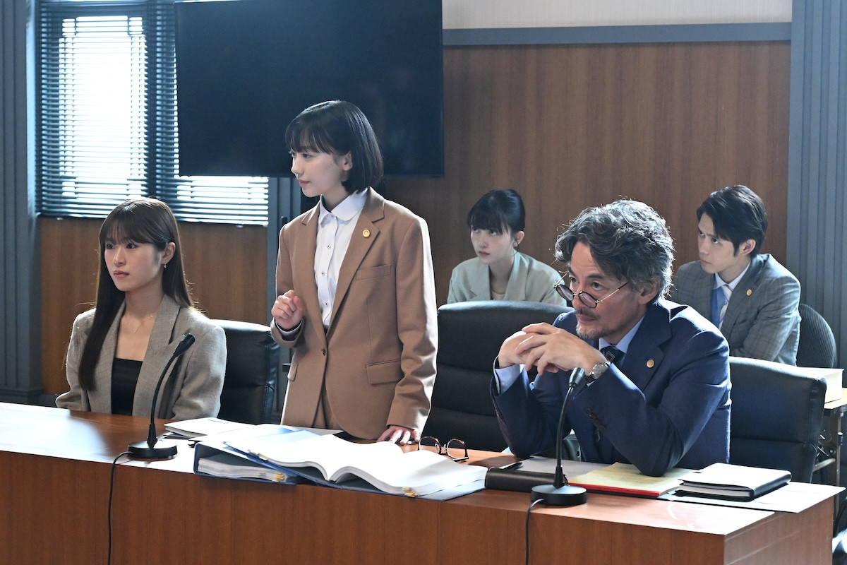 『南田南弁護士は天才肌』第2話“南”芦田愛菜、ウエディングドレスの謎を解くため潜入捜査を敢行！