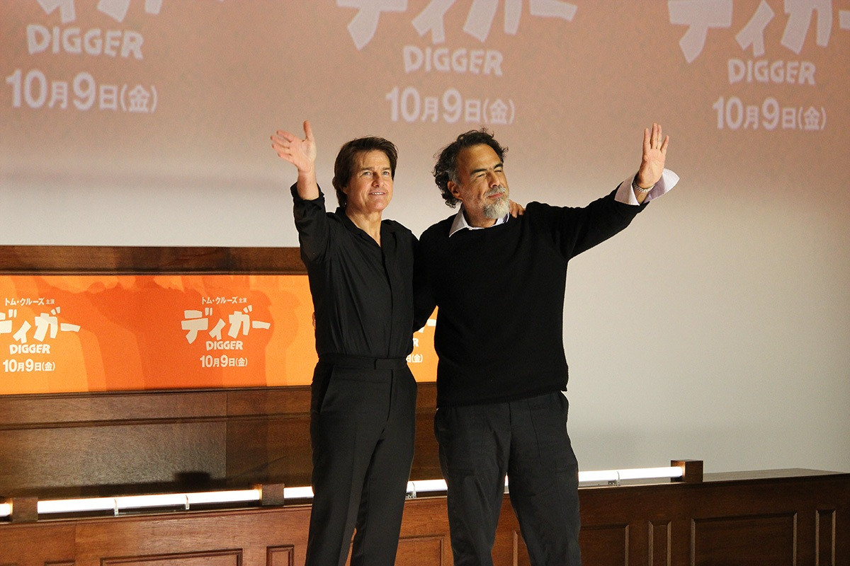 トム・クルーズ、特殊メイクに6時間！　役作りの鍵は「リズム」＜『DIGGER／ディガー』来日記者会見1万字レポート＞