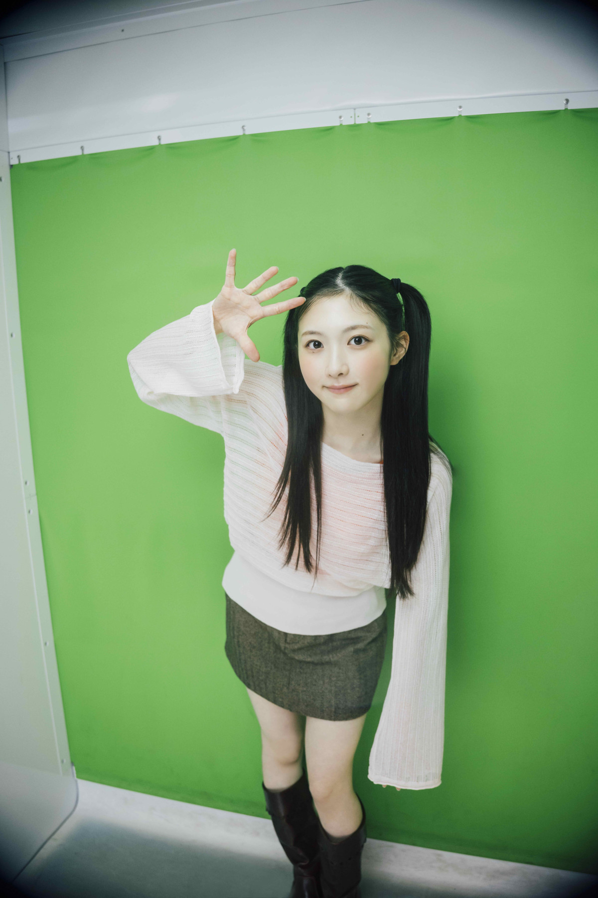 櫻坂46・谷口愛季、吉祥寺で見せた“愛らしさ”に大接近！　「B.L.T.12月号」表紙・巻頭に登場