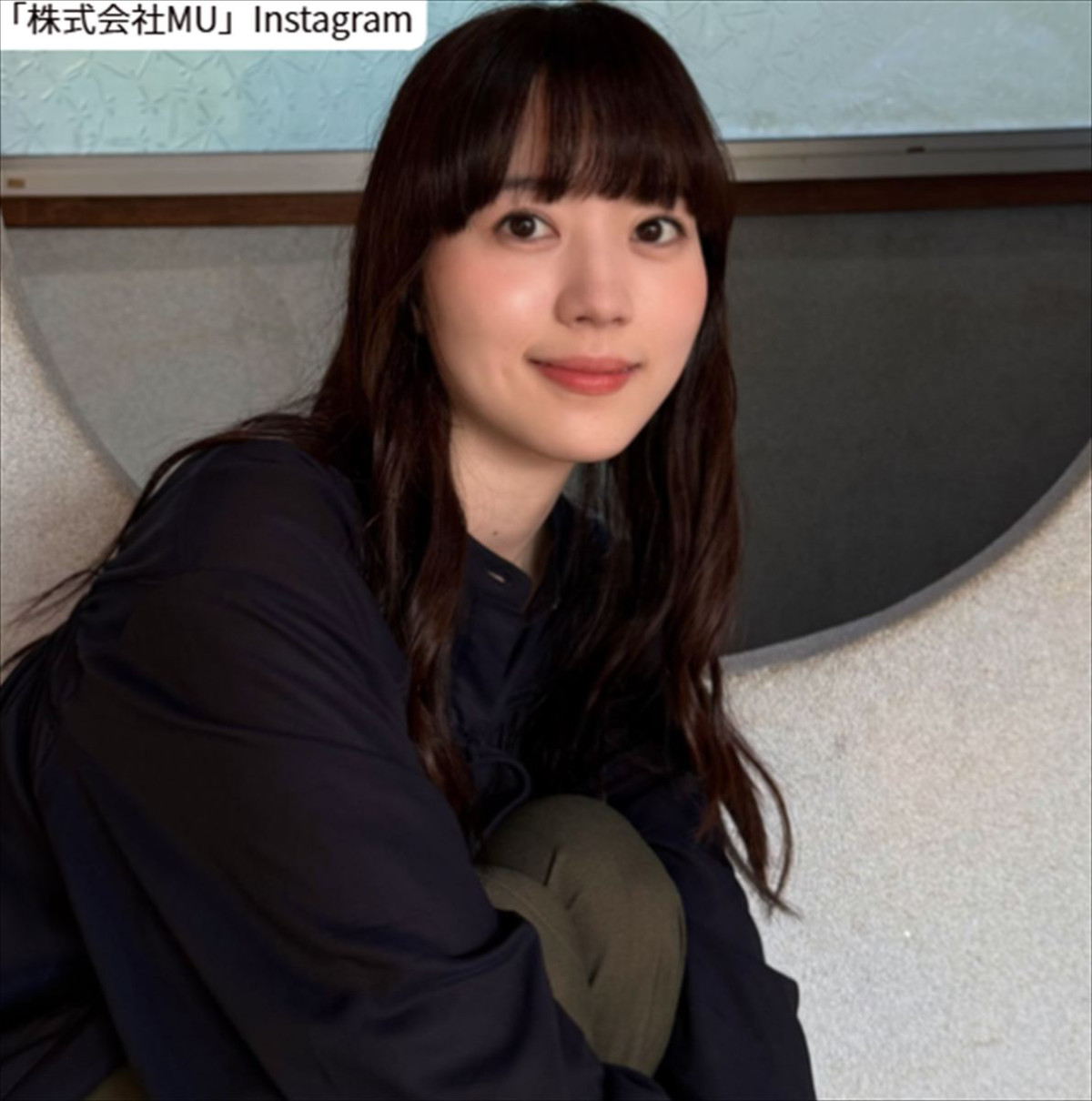 菊池日菜、オフショット　※「株式会社MU」Instagram
