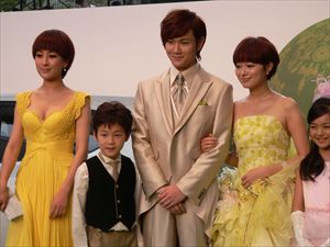 「明日に架ける愛」グリーンカーペット（東京国際映画祭2011）