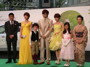 「明日に架ける愛」グリーンカーペット（東京国際映画祭2011）
