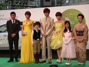 「明日に架ける愛」グリーンカーペット（東京国際映画祭2011）