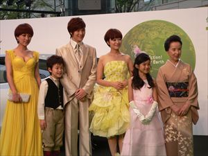 「明日に架ける愛」グリーンカーペット（東京国際映画祭2011）