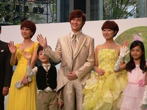 「明日に架ける愛」グリーンカーペット（東京国際映画祭2011）