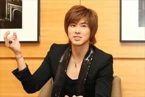 「No Limit～地面にヘディング～」東方神起ユンホ