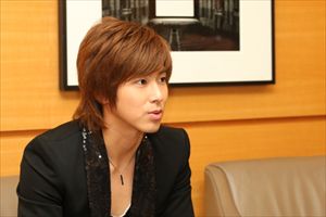 「No Limit～地面にヘディング～」東方神起ユンホ