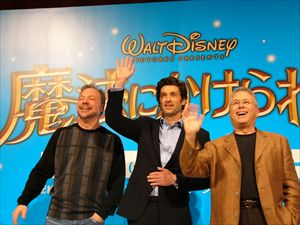 「魔法にかけられて」来日会見