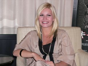 「キャプティビティ」エリシャ・カスバート