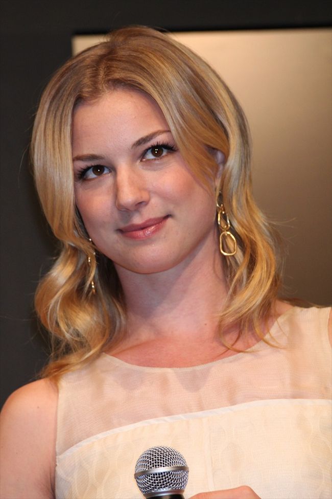 Emily VanCamp516_IMG_0414