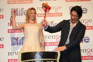 「Dlife／リベンジ」エミリー・ヴァンキャンプ＆真田広之来日イベント