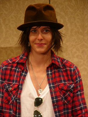 海外ドラマ「Lの世界」キャサリン・メーニッヒ　ファンミーティング