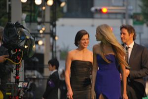 「三銃士／王妃の首飾りとダ・ヴィンチの飛行船」グリーンカーペット（東京国際映画祭2011）