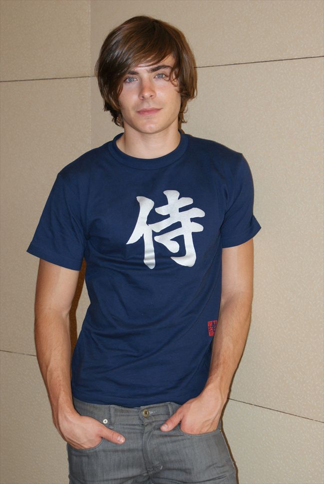 Zac Efron1315_DSC00939