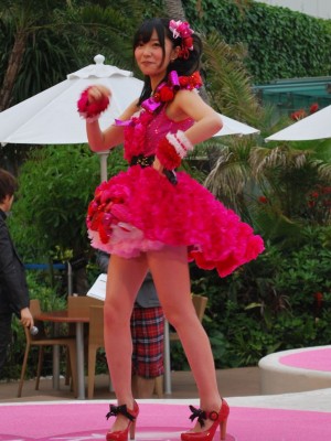 指原莉乃、「アシカとさしこの歌謡トークショー」にて