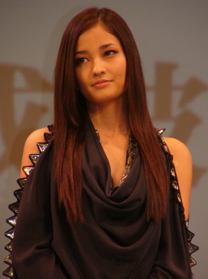 黒木メイサ、「昴－スバル－」完成披露試写会