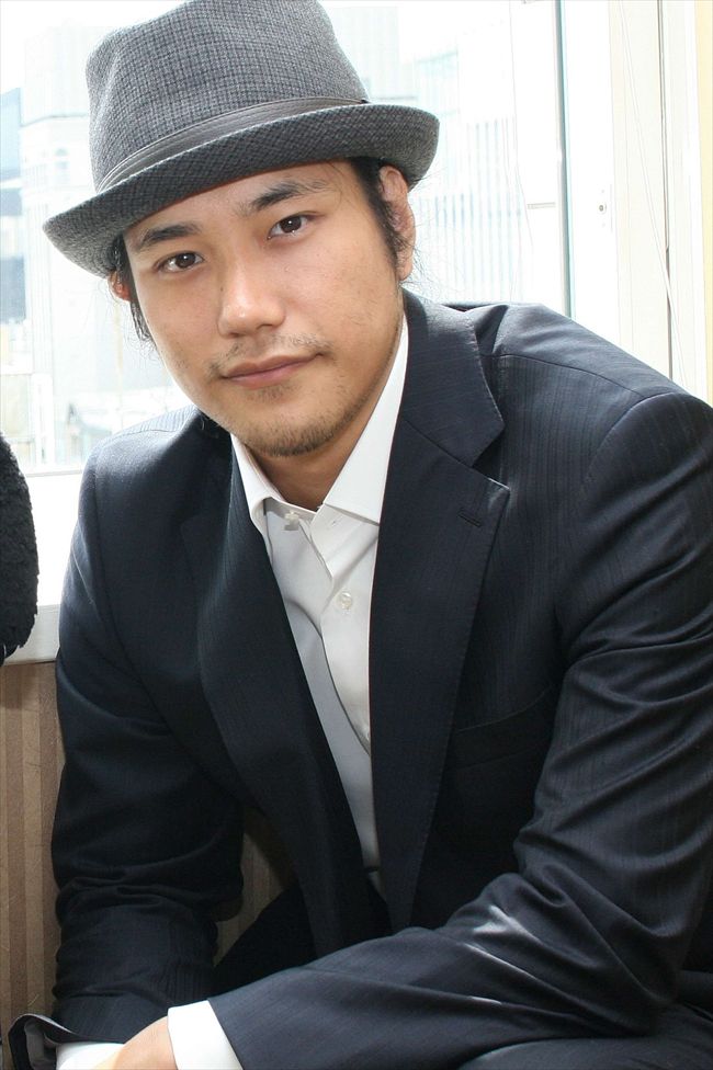 松山ケンイチ3945_【HC】「うさぎドロップ」写真 (13)
