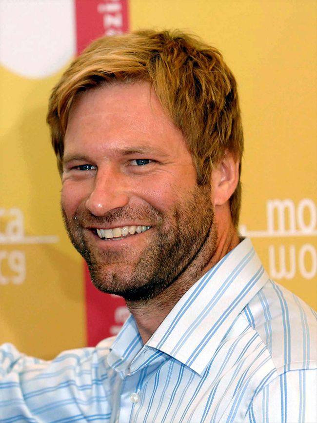 Aaron Eckhart44_AARON ECKHART