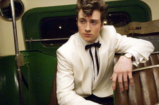 Aaron Johnson53_MCDNOBO_EC057_H