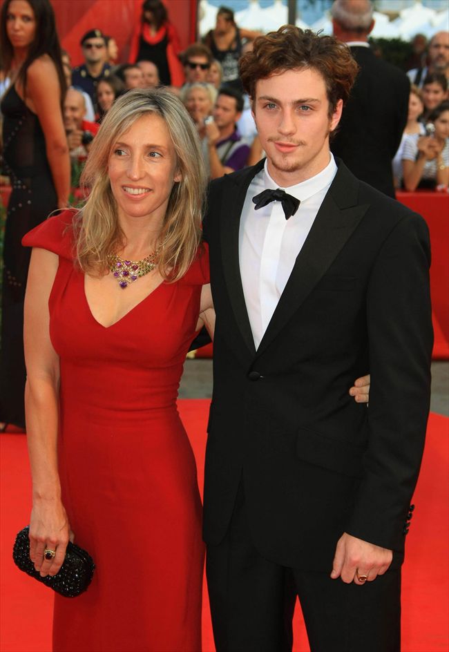 Aaron Johnson58_66364236
