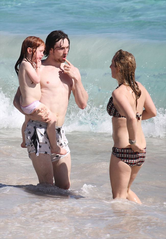 Aaron Johnson59_7134197