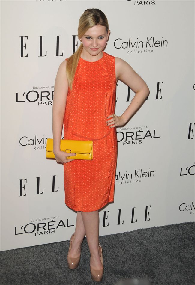 Abigail Breslin86_1117O10_DX126_H