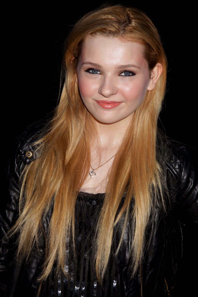 Abigail Breslin100_26689228